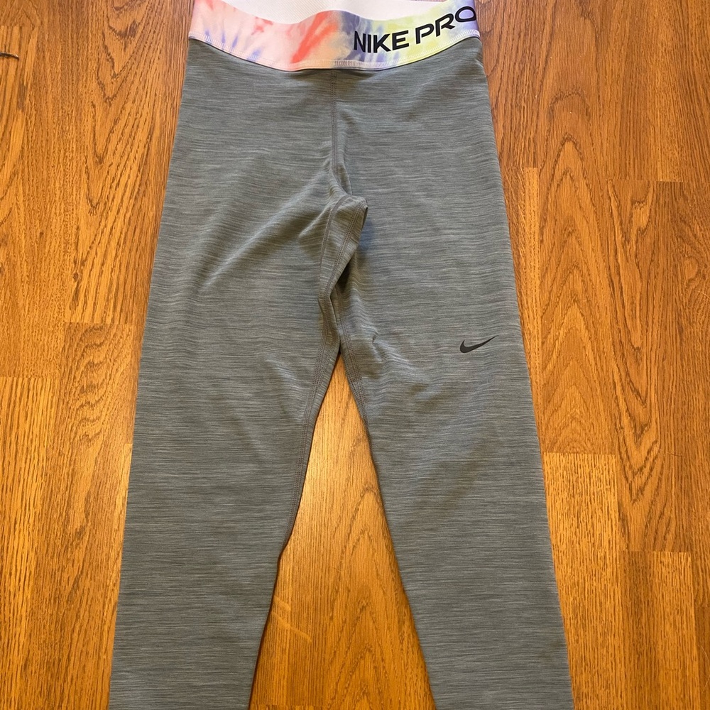 Gray Nike Pro Dri-Fit Leggings - Small
